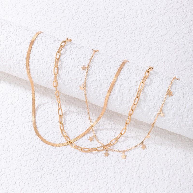 Stylish and Simple Geometric Chain Neck Chain Female, Multi-layer Snake Bone Chain Star Pendant Necklace