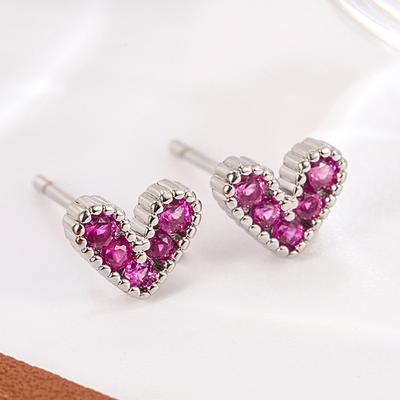 Love Heart Stud Earrings French Romantic Retro Retro Simple Fashion Light Luxury Ear Rings Women