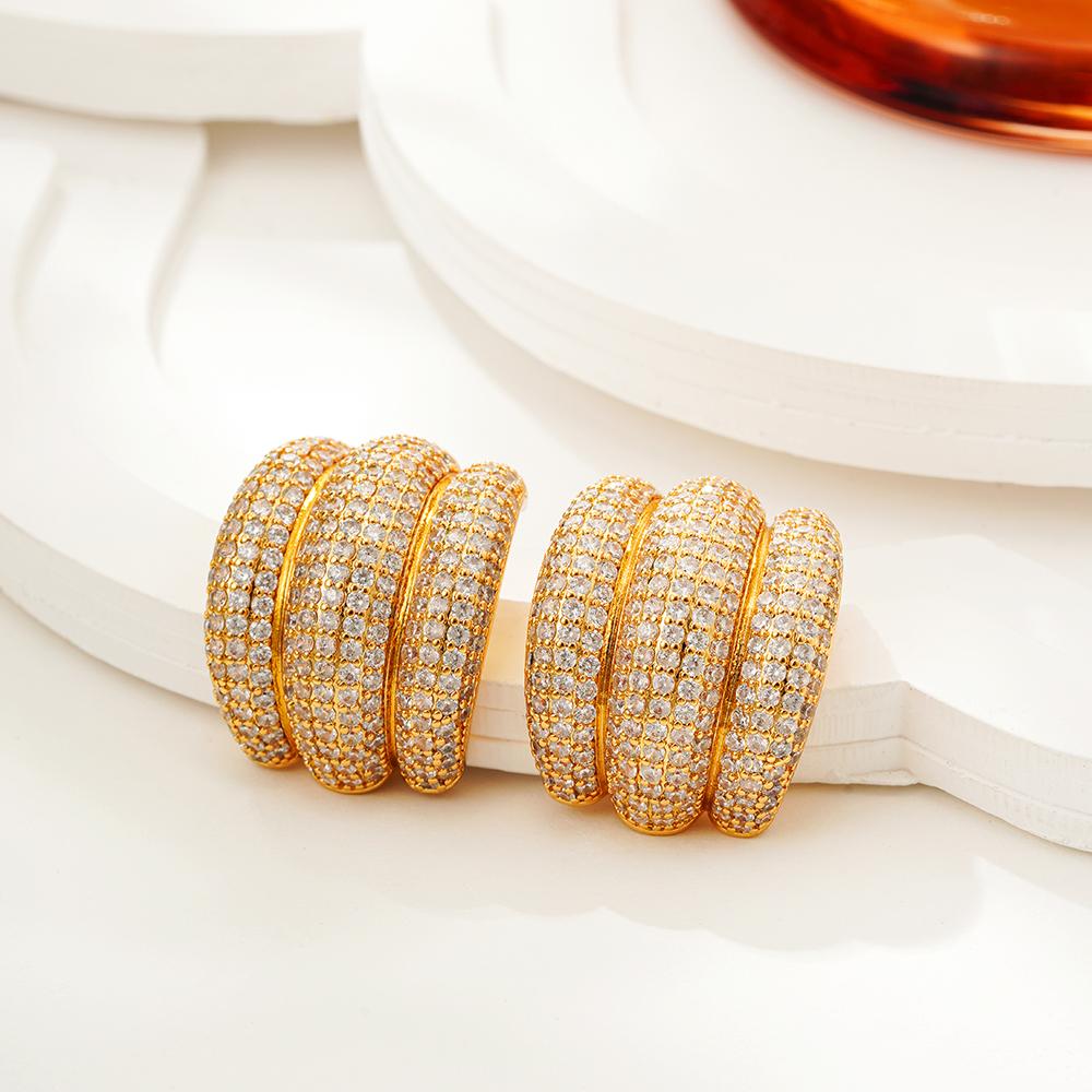 Designer Triple Ridge Medium Stud Earrings 18K Gold Plated Luxury Aesthetics Shiny Zircon Statement Earring Party Jewelry Gift