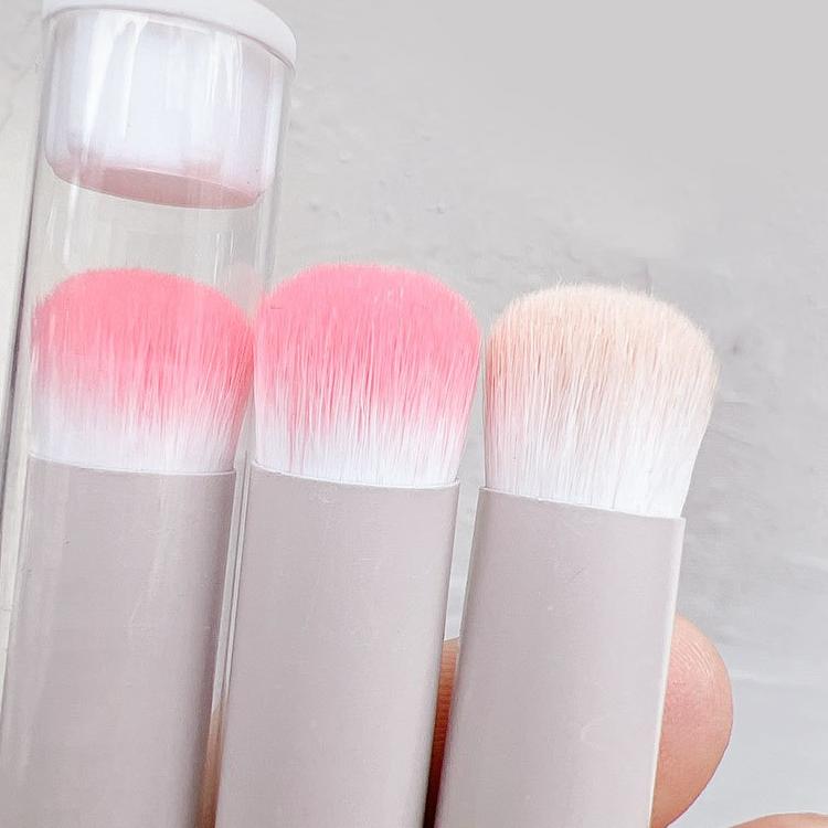 Lip Brush 1pc Lipstick Brush Round Head with Cap Mini Smudge Makeup Brush Portable Soft Bristle Concealer