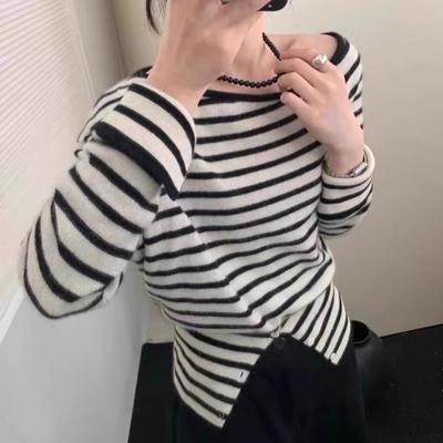 Andy Fleece Washing Water, Contrasting Stripes Soft Waxy Wool Slanted Shoulder One-word Neck Knitted Sweater Autumn and Winter Versatile Sweater