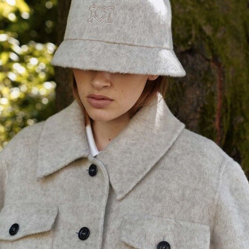 

KEUNI PAUL_HANDMADE BUCKET HAT_BEIGE MEDIUM