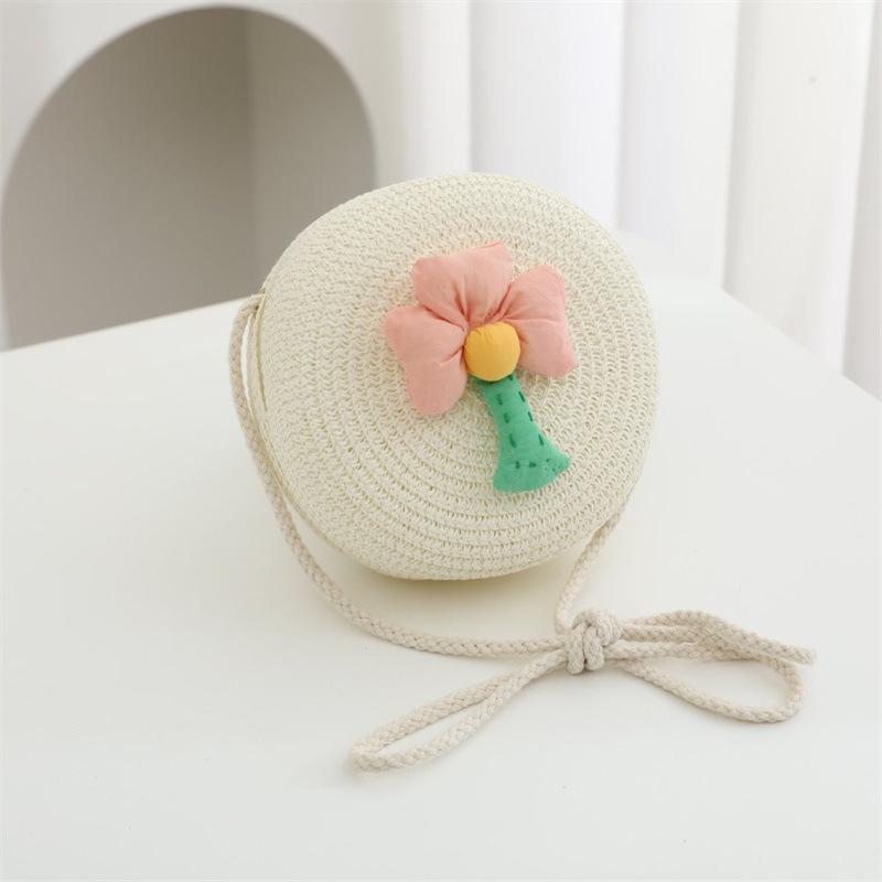 Children's Straw Woven Crossbody Bag - Small Girl's Phone and Coin Purse for Summer Outings and Seaside Trips