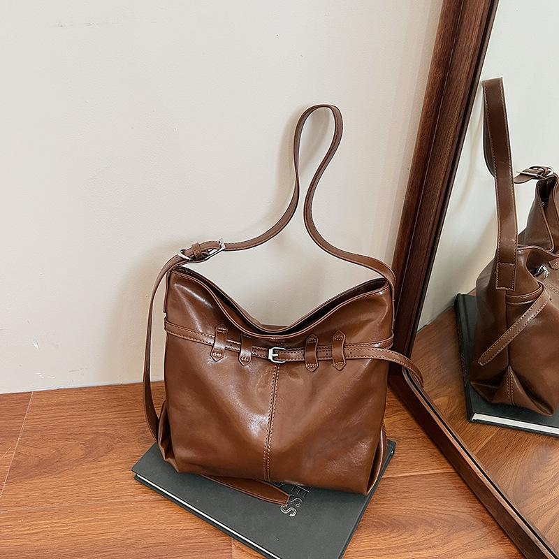 Popular Bags Women's New Retro Fashion Shoulder Underarm Bag Large Capacity Shoulder Tote Oblique Span Bag