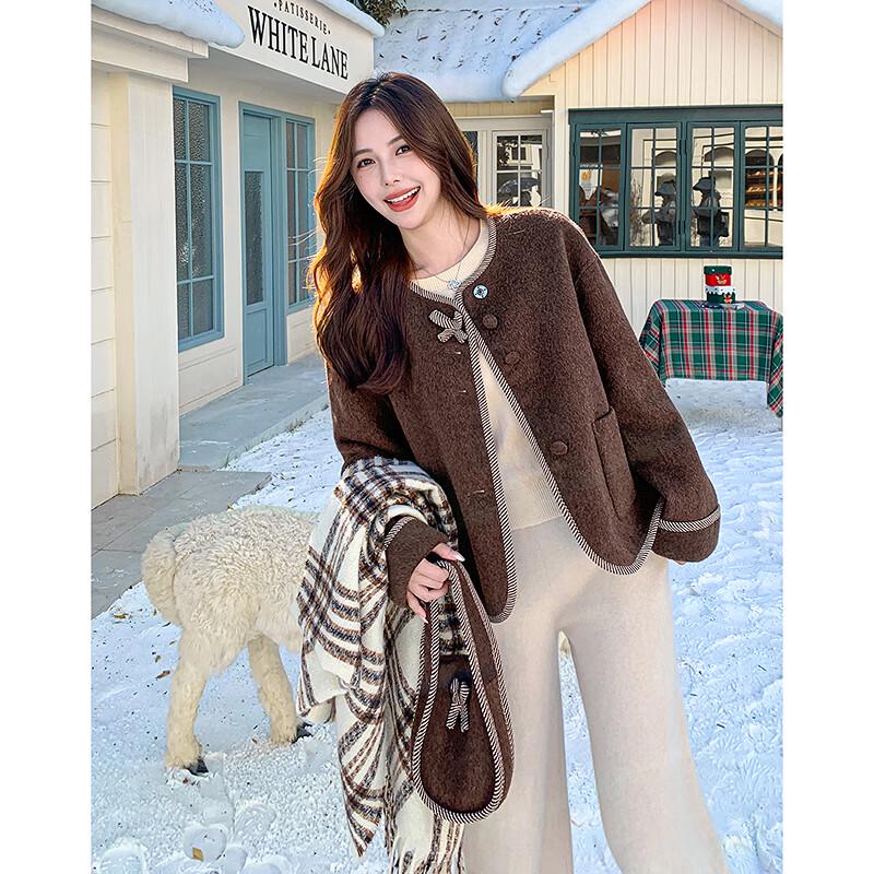 

Женское элегантное короткое пальто из смесовой шерсти M