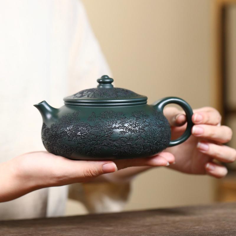 

550 мл Чайник ручной работы из исинской фиолетовой глины Чайник «Хань Цзян» ручной работы Сырая руда Зеленая глина Чайник с ситечком Чайный набор из исинской глины Чайная церемония
