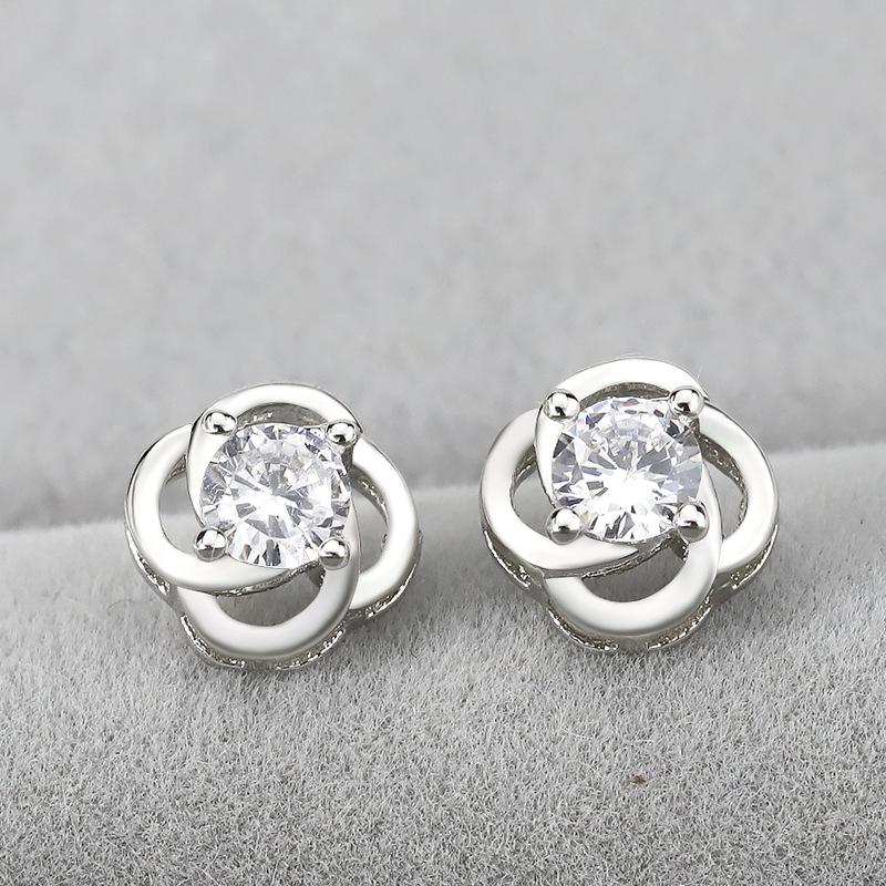 Temperament Women's Fashionable Shiny Happy Leaf Clover Zircon Earrings Imitation Ear Accessories Anti-allergic Students