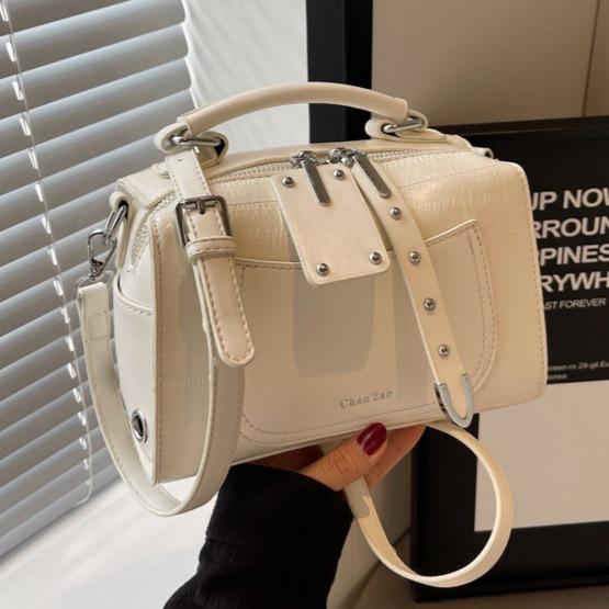 Bag Women's New Fashion Handbag Casual Versatile One Shoulder Crossbody Small Square Bag