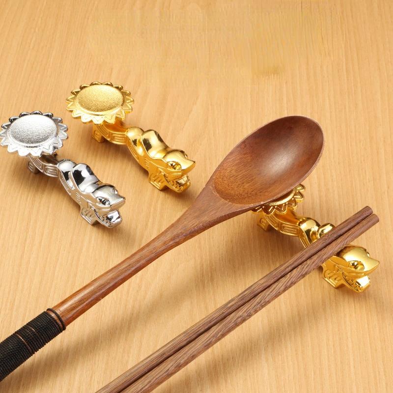 High Quality Zinc Alloy Chopstick Rest Stand Creative Household Chopsticks Spoon Faucet Rest Stand Hotel Table Supplies