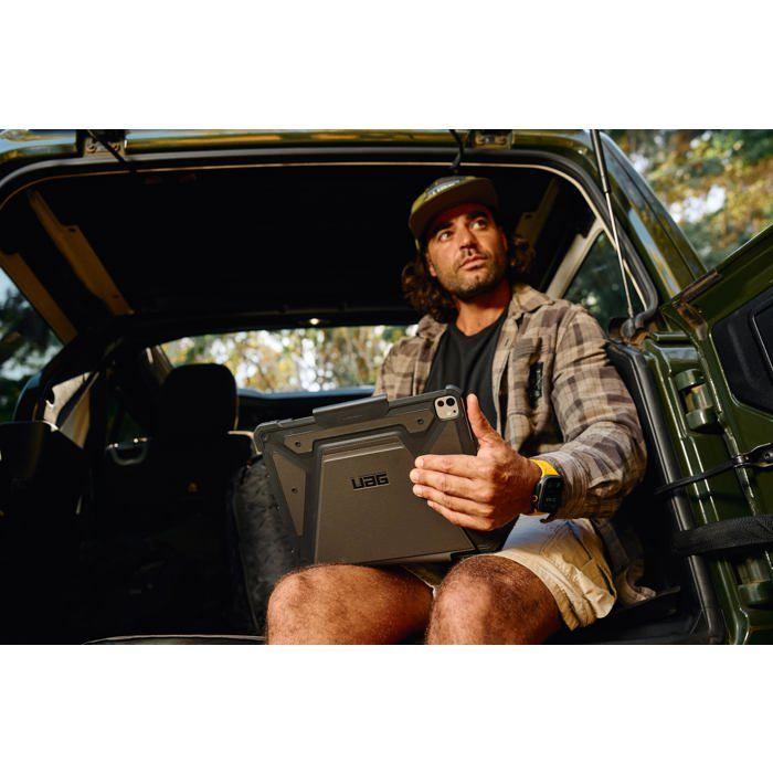 Étui de protection pour ipad pro 13" folio metropolis se uag noir