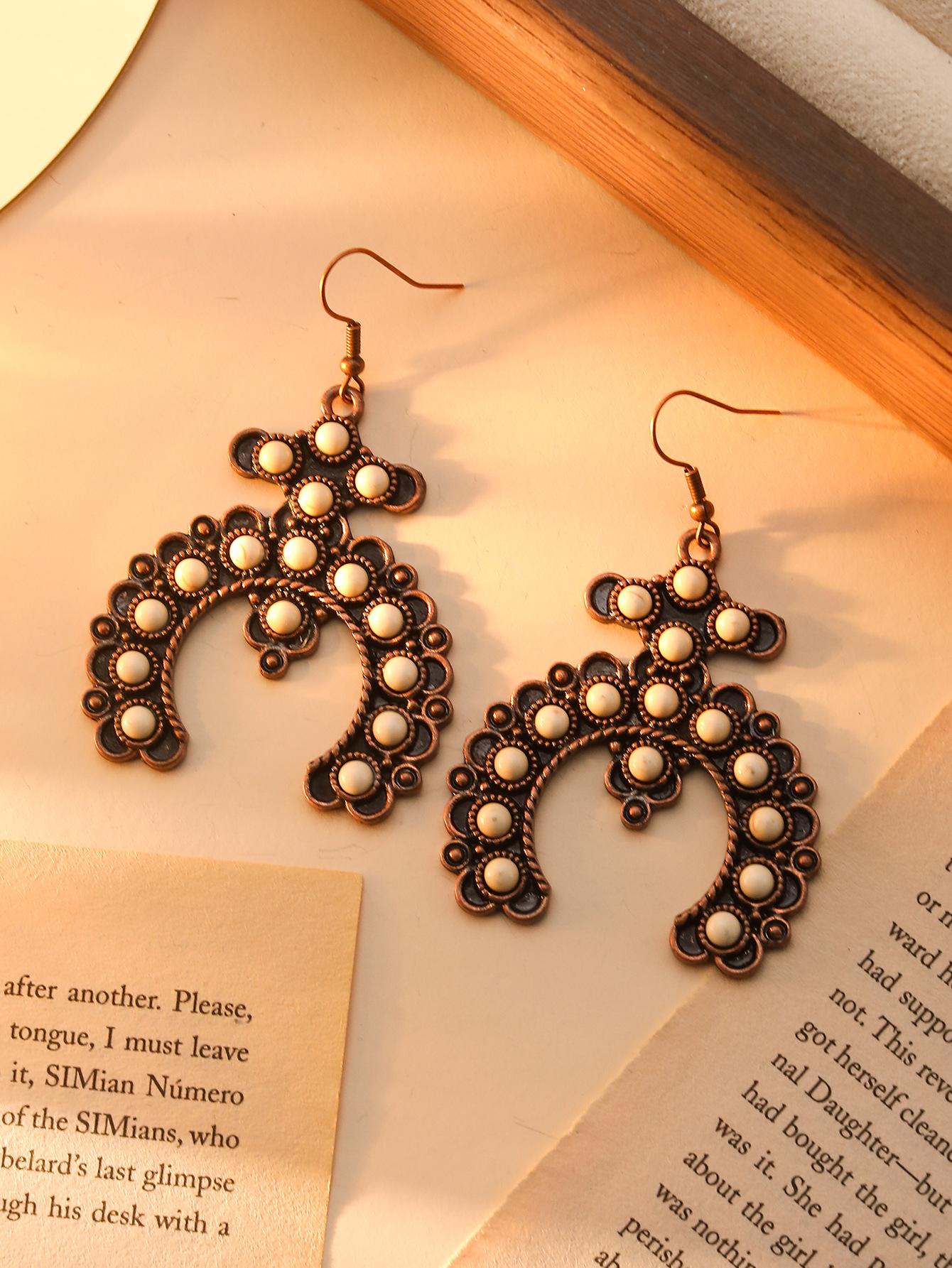 Earrings Bohemian Retro White Turquoise Earrings Personalized Exaggerated Ethnic Style Earrings