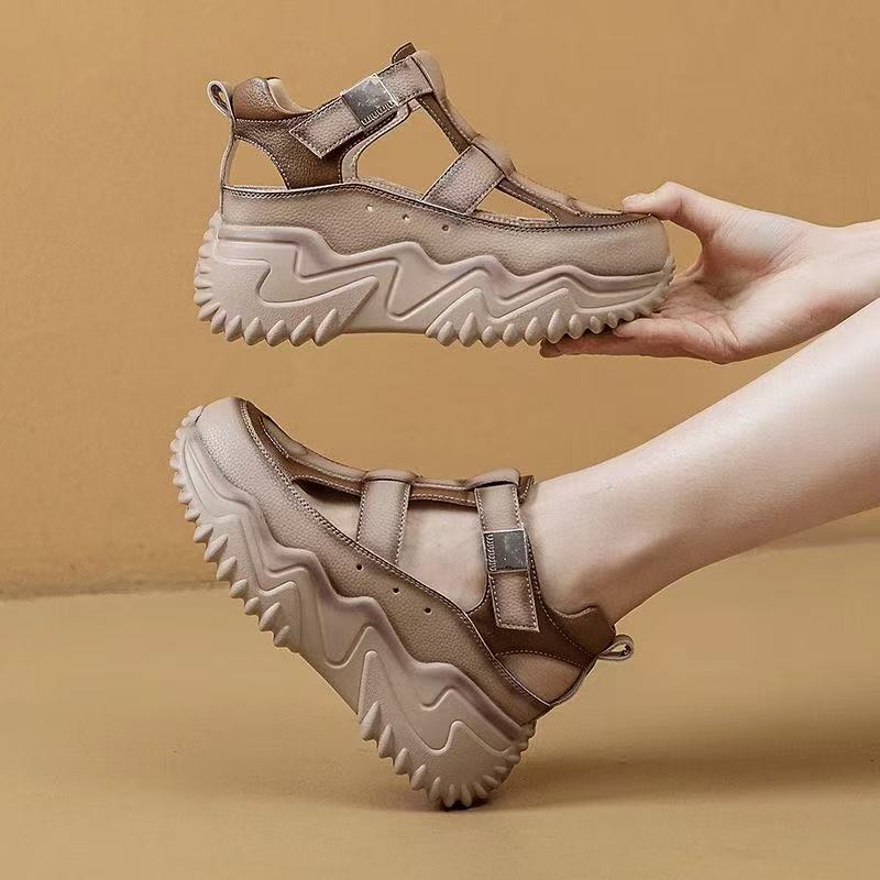 Retro height-increasing and thin hole sandals, new thin hollow breathable sports sandals in summer