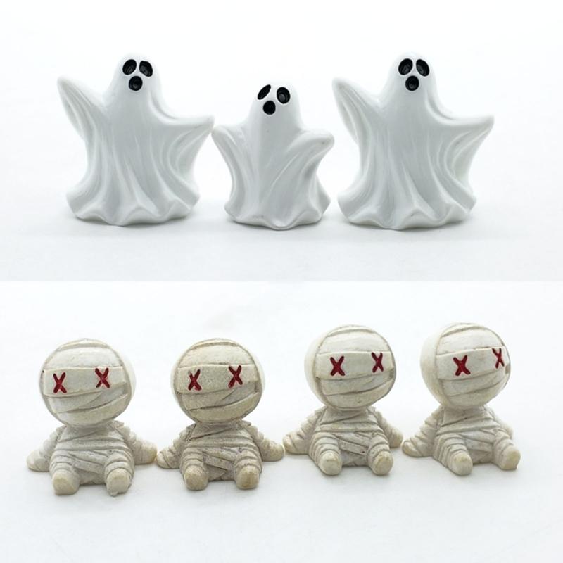 Antique Miniature Haunted Ghostly Truck Ornament Metal Shelf Decors Farmhouses Kitchen Accent For Halloween Enthusiasts