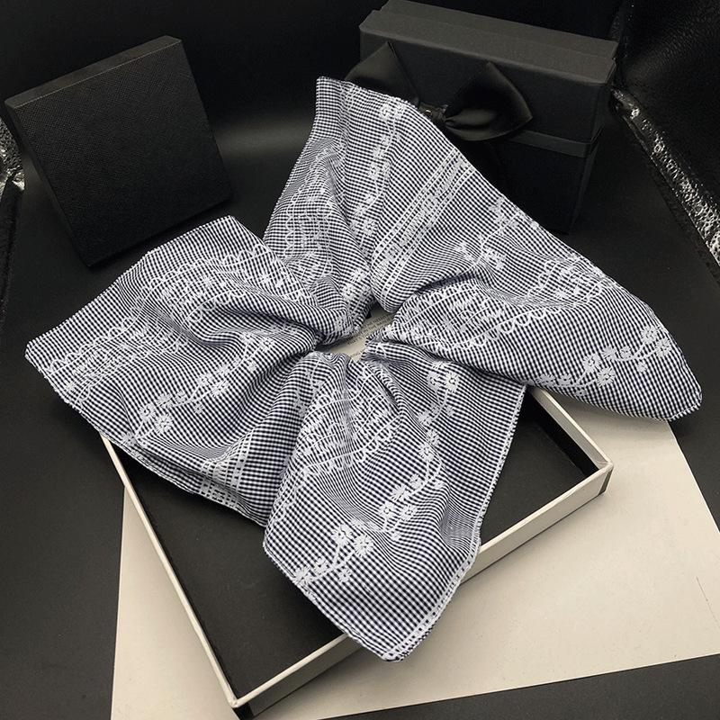 Luxury Gray Plaid Square Scarf Scrunchie: 2025 Fashion Hair Tie for Ponytails