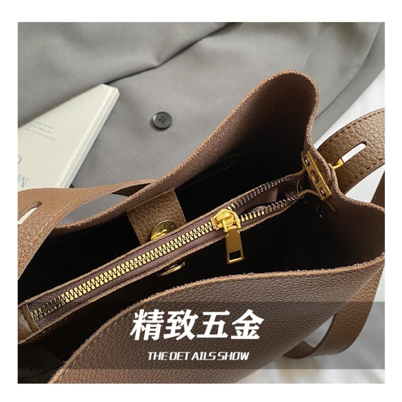 Pu Solid Sewing Shoulder Bags Large Capacity 2026  Women's Bags Simple Fashi Versatile Soft Designer Tote Bag