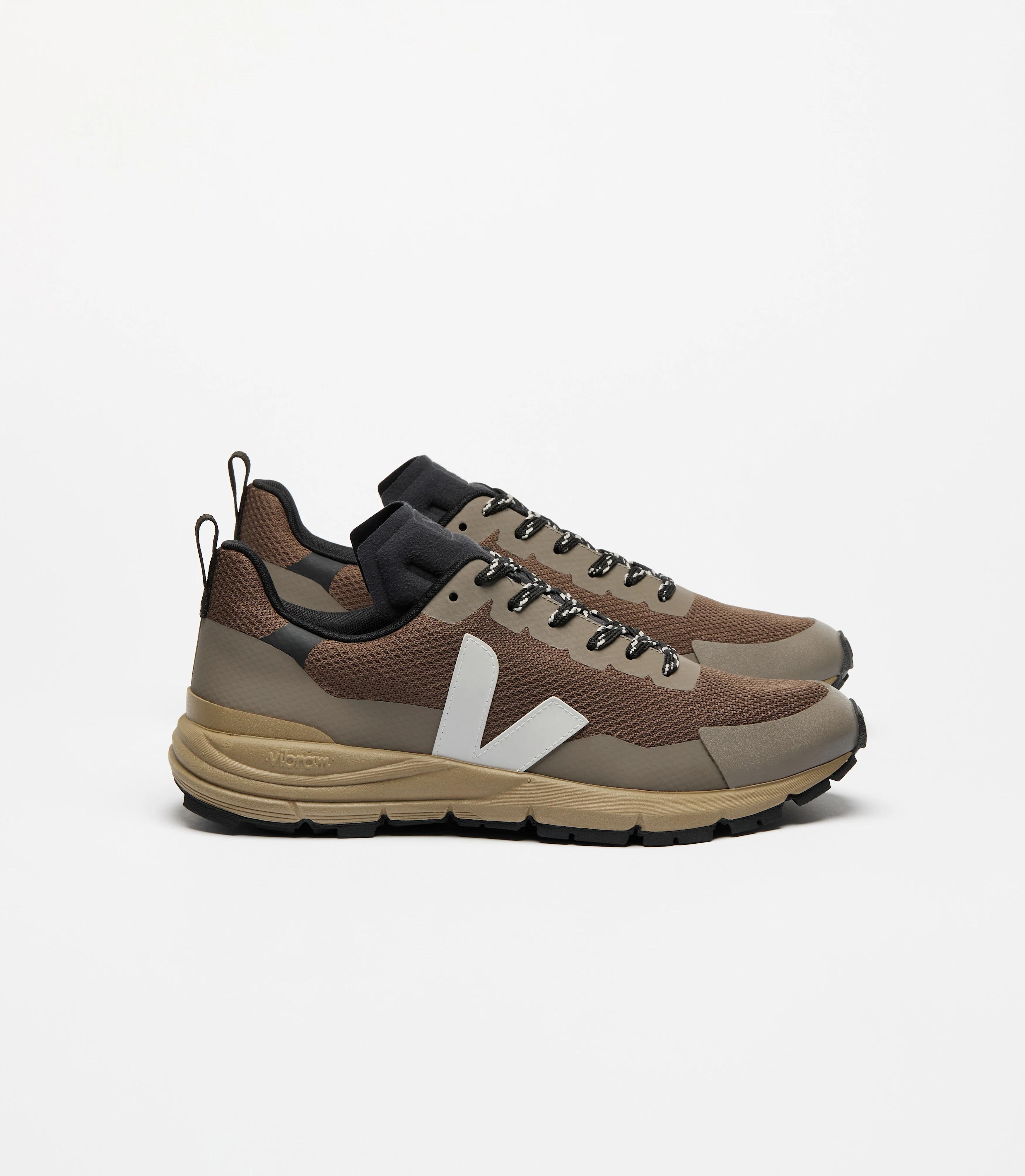 Men`s sneakers VEJA DC1820579B brown (DC1820579B)
