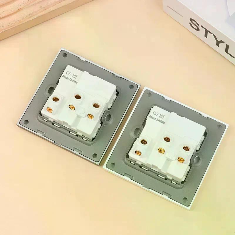 Universal 18W Type-C Quick Charge 5-pin Socket,Uk Wall Electrical Outlet With USB Charger,White Smart Double Power Socket Plug