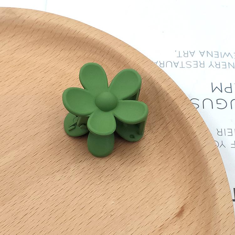 Matte Flower Hair Claw: Five-Petal Clip for Updo & Ponytail