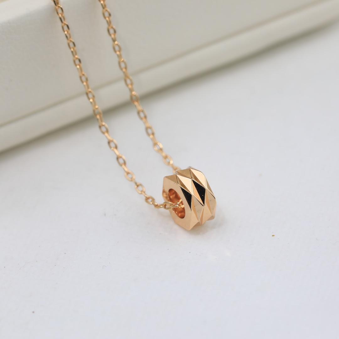 

Материал V Золото Толстое золотое покрытие Двухцветное ожерелье Длина 45см Подарок для красивой девушки Простой дизайн розового золота