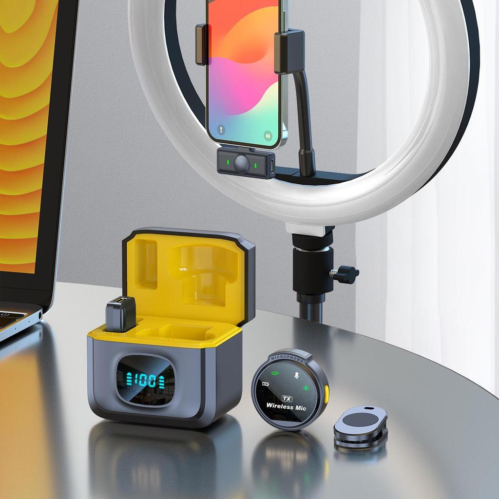 Premium Wireless Lavalier Microphone for Outdoor Streaming, Interviews & Noise-Reduced Recording