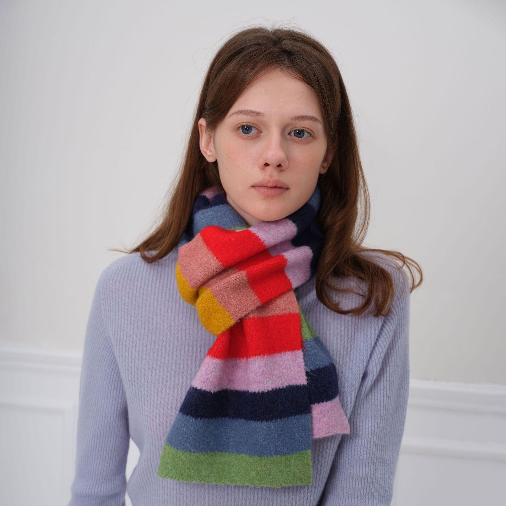 

Gentle atmosphere, warm and versatile contrasting colors, striped wool knitted scarf, female autumn and winter couple scarf