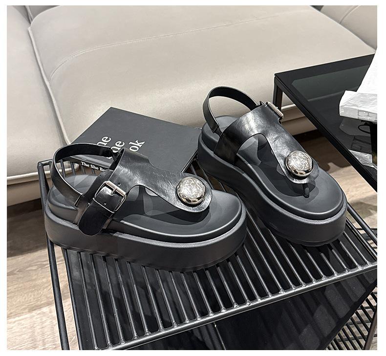 

Muffin platform toe sandals women s 2025 summer new casual lightweight metal buckle fashion seaside vacation beach shoes 40 чёрный