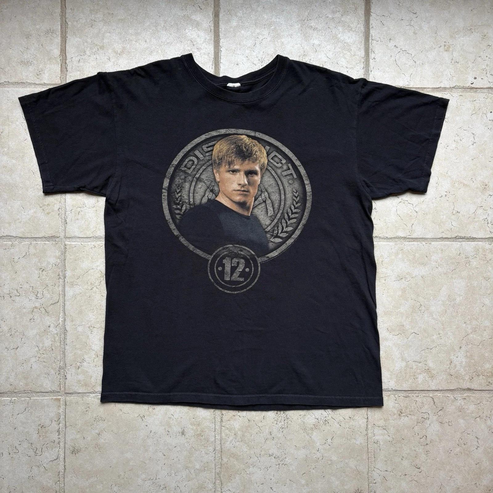 Hunger Games Peeta District 12 Black Graphic T Shirt 2012 Large/XL Movie Promo 3XL