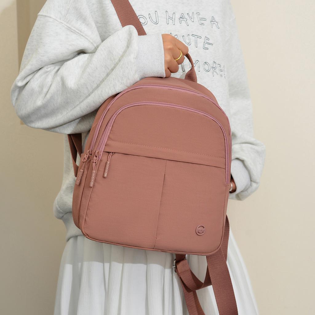 Lightweight Backpack New Style Women's Minimalist Large Capacity School Bag Travel Multifunctional Small Backpack