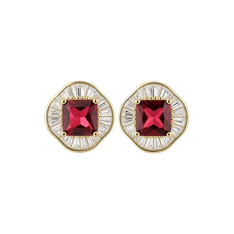 Palace Style Shiny Cubic Zirconia Square Stud Earrings - Silver Luxury Design for Women
