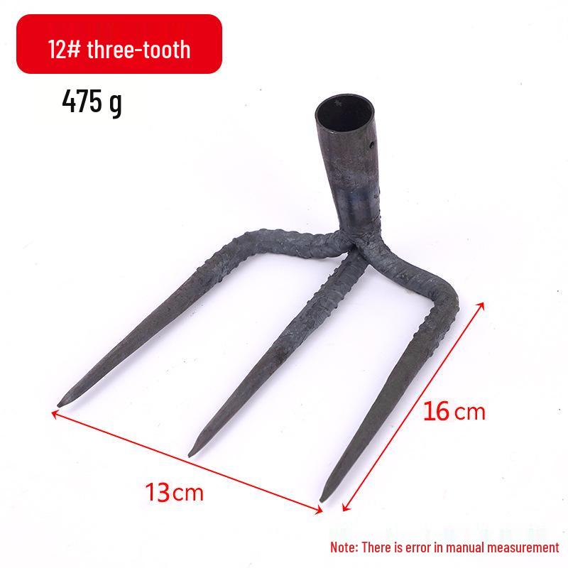 

Набор кованых сельскохозяйственных инструментов: трехзубые грабли для вспашки, двухзубые и четырехзубые грабли для граблевания и рыхления почвы.