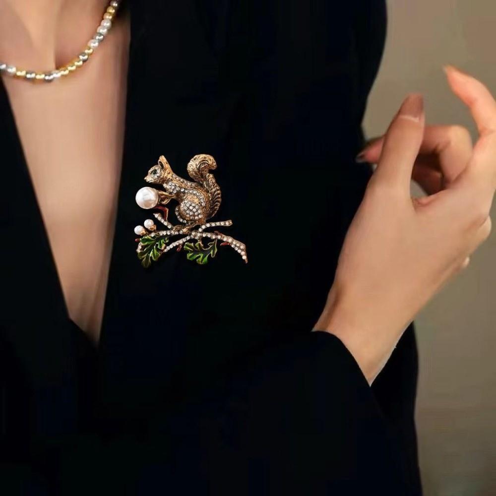 Cartoon Animal Vintage Squirrel Pin Gold Squirrel Animal Lapel Pins  New Year Gifts