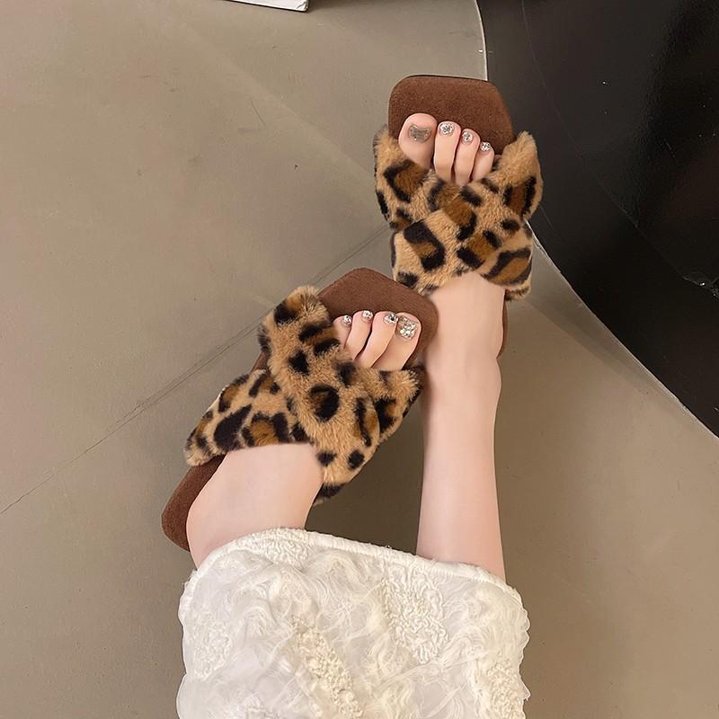 New Retro Cross-haired Outer Slippers Spring and Autumn Casual Versatile Gentle Leopard Print Flat-bottomed Hairy Slippers