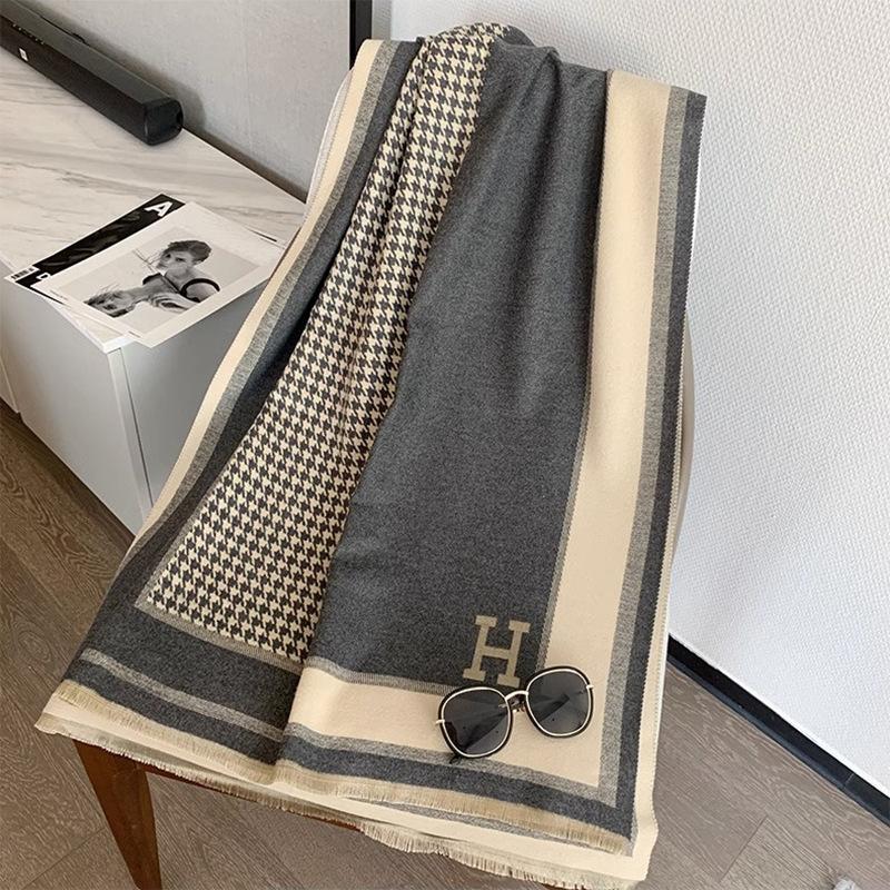 Autumn and Winter Letter H Warm Scarf, Thousand-bird Pattern Color-blocked Faux Cashmere Air-conditioned Shawl, Ladies' Scarf