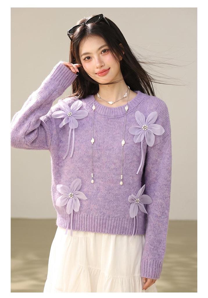 Soft 2026 Autumn Women's Round Neck Sweater with 3D Floral Design