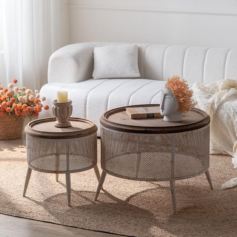 Vintage American Country Round Coffee Table - Distressed Wrought Iron Side Table for Living Room Decor, Ideal for Small Apartments.