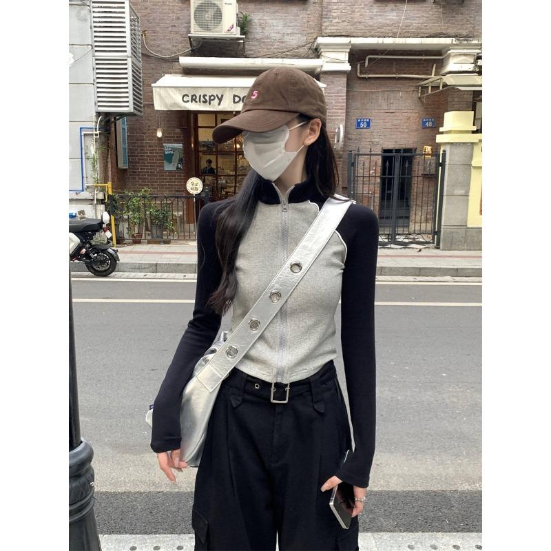 Wear a Contrasting Color Stand-up Neck Knitted Cardigan In Early Autumn, Front Shoulder Zipper, Long-sleeved Top, Slim-fitting Jacket for Women