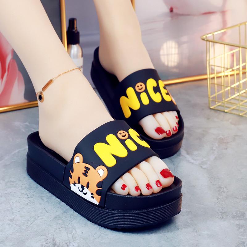 Thick Platform Women Slippers Summer Beach Soft Sole Slide Sandals Cartoon Bear Men Indoor Bathroom Shoes Anti-Slip Flip Flops