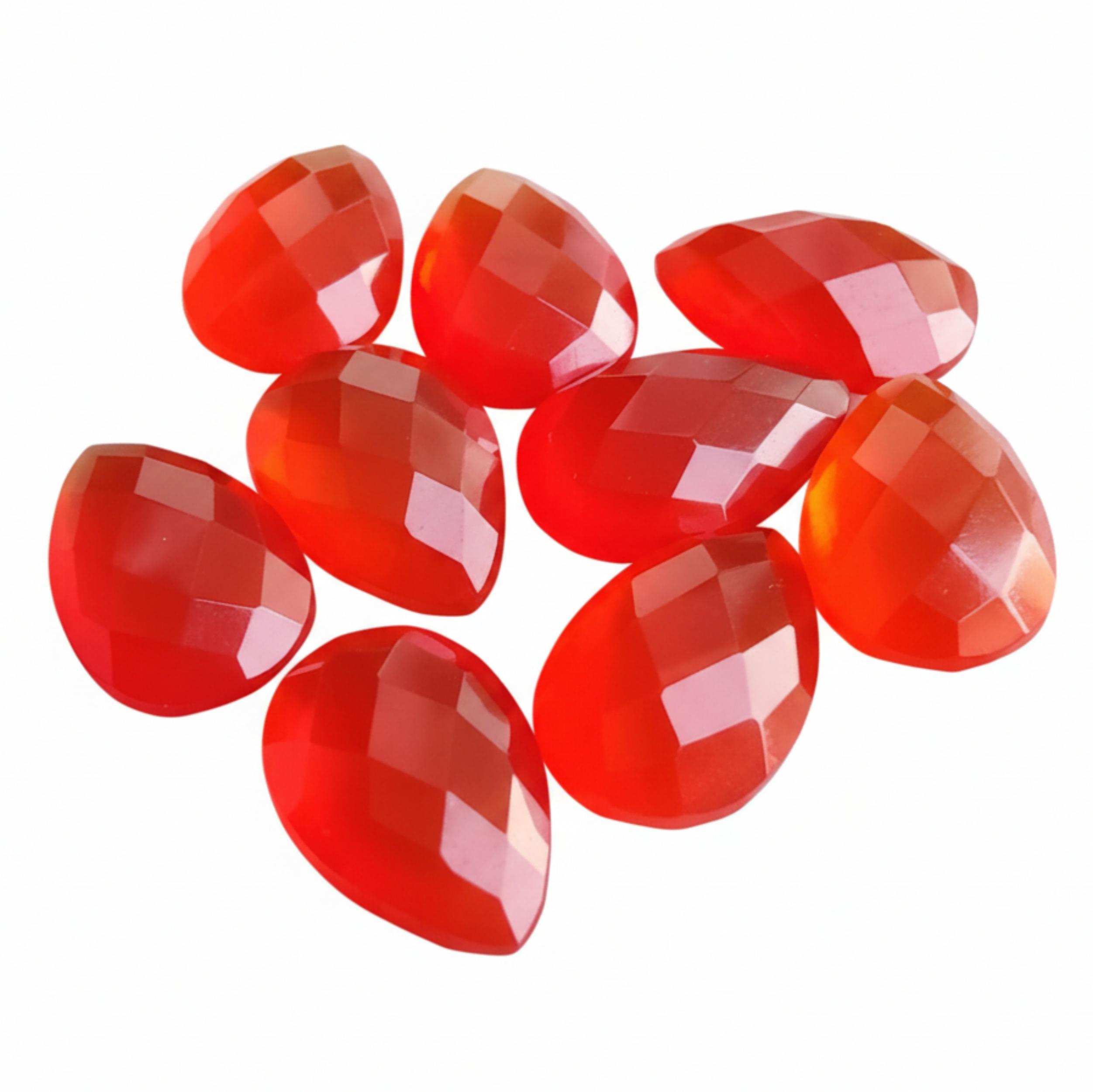 Натуральный красный сердолик, калиброванный, грушевидной формы, с фасетной огранкой «шахматная доска» 6x9mm красный