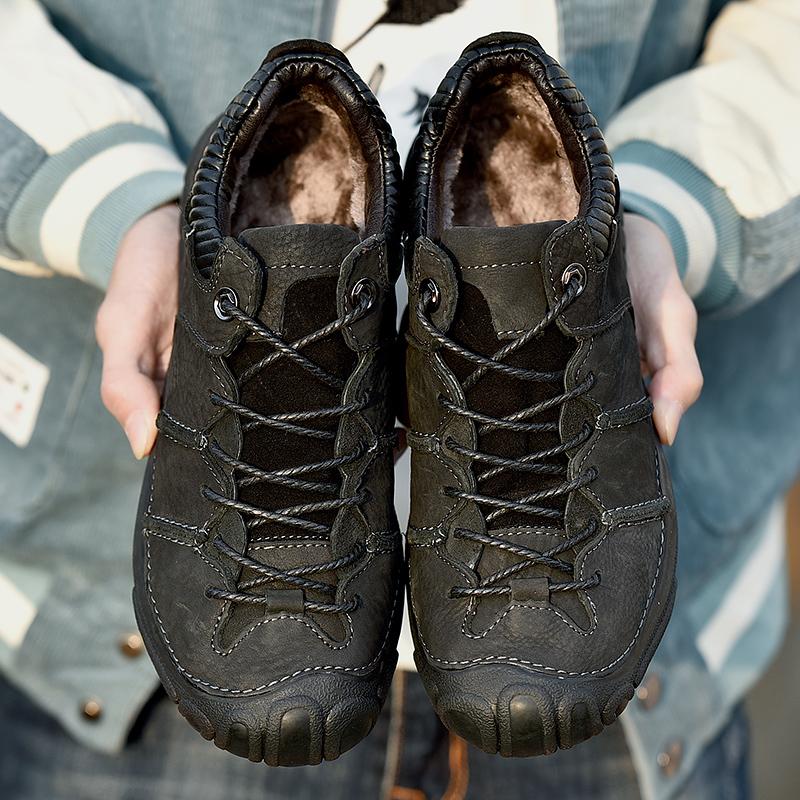 New Handmade Genuine Leather Men Sneakers Luxury Brand Designer Casual Shoes Outdoor Breathable Climb Men's Shoes Male Mocassins