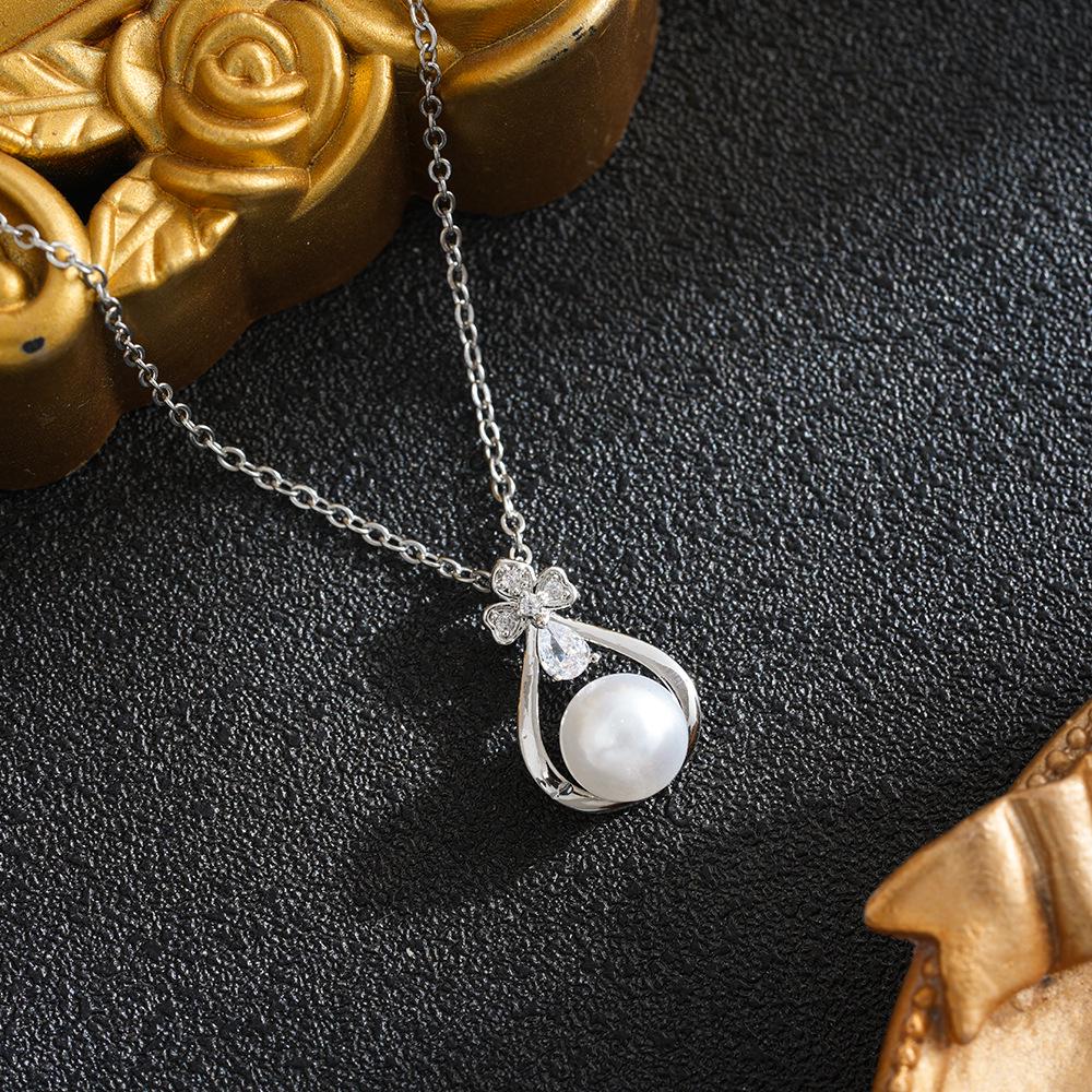 18K Gold Baroque Pearl Pendant Necklace - Elegant, Fashionable, Versatile Women's Clavicle Chain