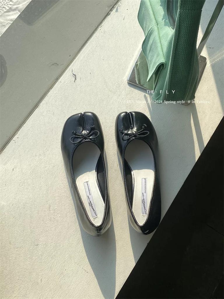 Fashion NEW Slipt Toe Ankle Strap Women Pumps Chunky Round Heels Buckle High Heels Leather Vintage Spring Tabi Shoes for Women