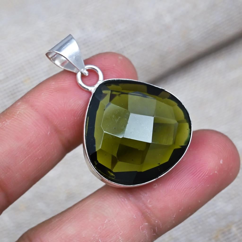 Peridot Gemstone 925 Solid Sterling Silver Pendent For Wedding Gift Beautiful Pendant