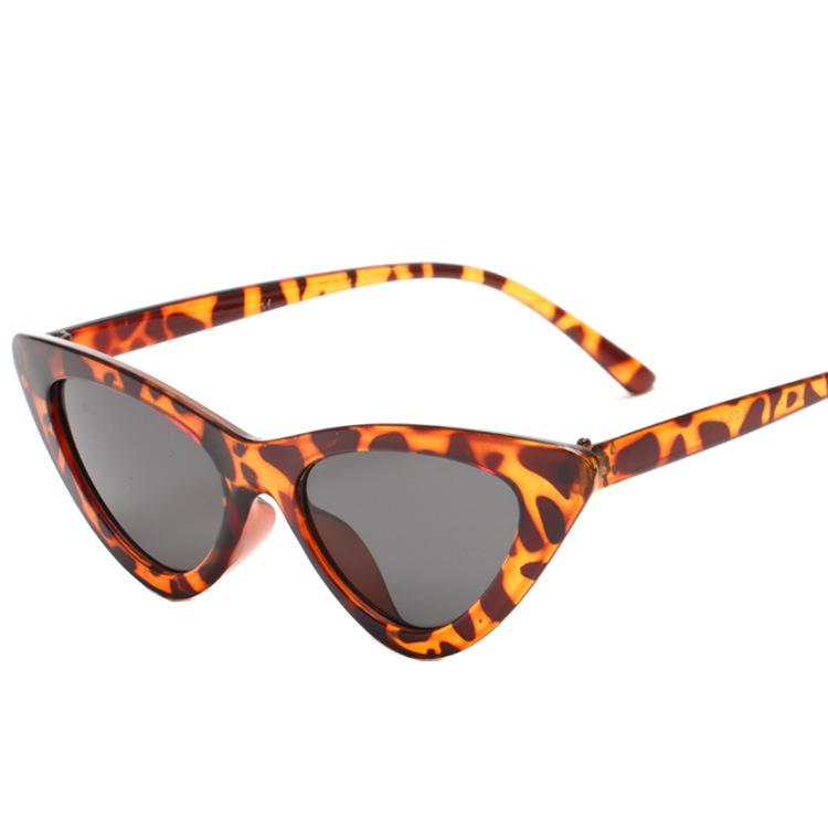 Stylishy Cat-Eye Sunglasses Women Classic Personalized Sunshade Classic Style Stylish Black Red Small Frame Triangle Female Gafas De Sol