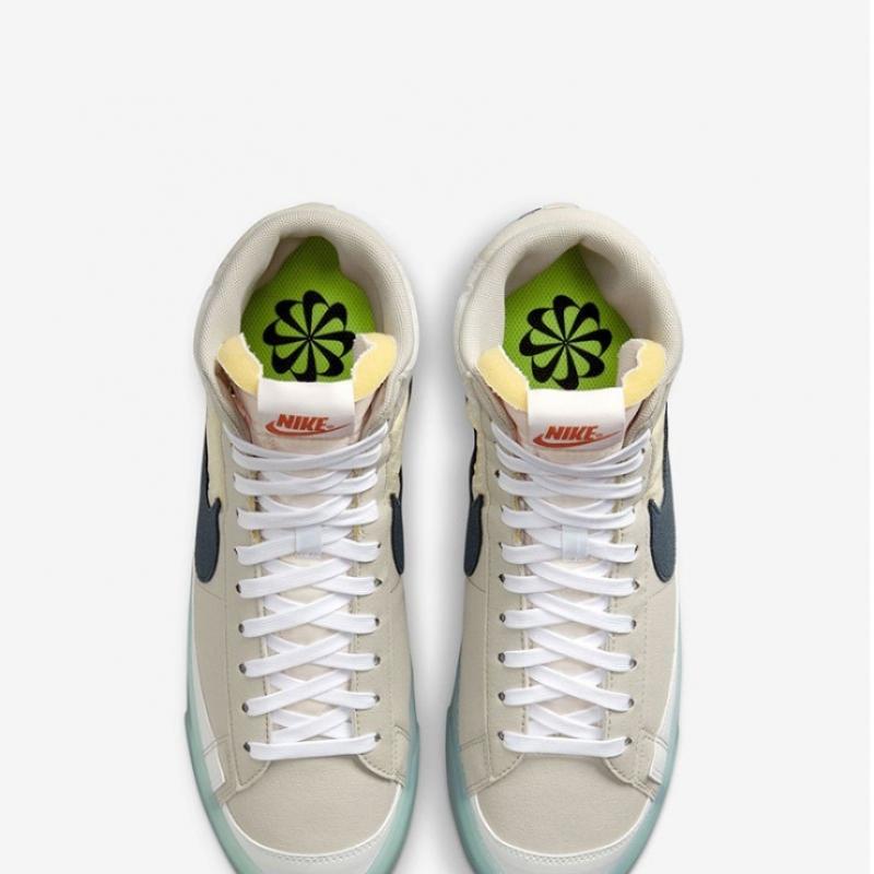 Nike Sneaker High Top Blazer Mid  77 Dh4505 200 P2201