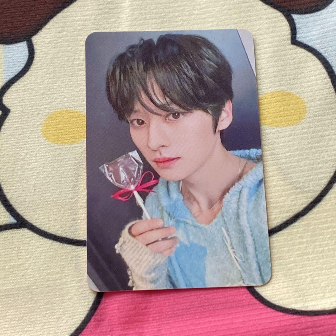 

[USED] StrayKids Raku-STAR Reno Winner Streaming Trading Card