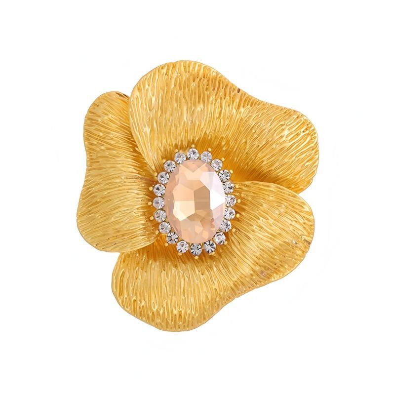 The Golden Noble Flower Brooch Is A High-end and Elegant Crystal Flower Brooch with A Light Luxury and High-end Feel