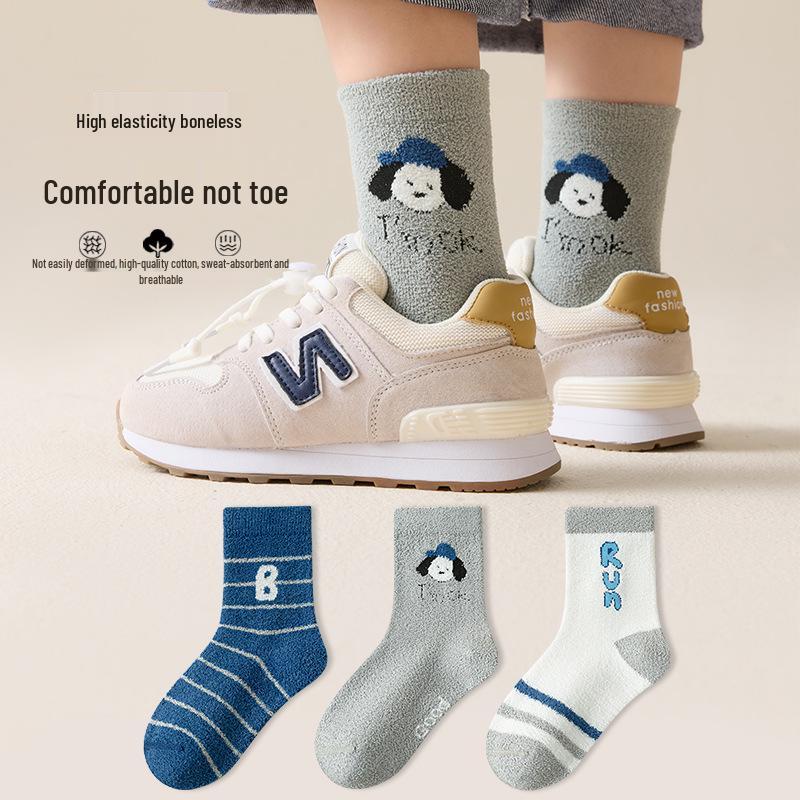 Children's Winter Plush Socks - Warm, Thickened Coral Fleece, New Year Red, Mid-Calf Length for Boys & Girls.