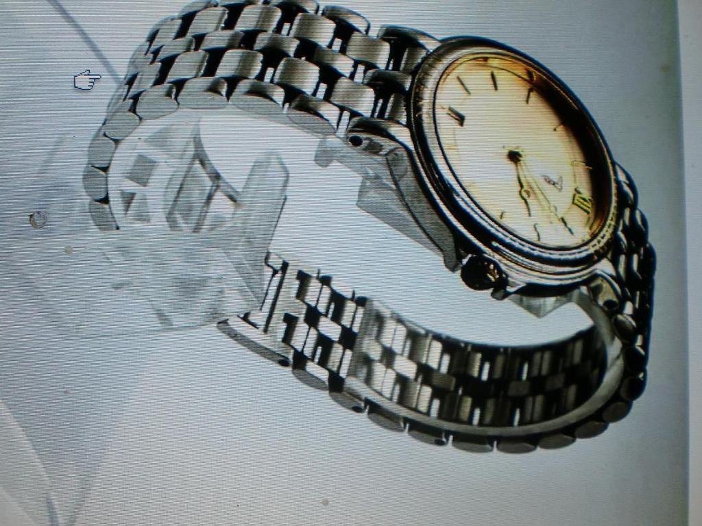 [USED] Free shipping Trussardi watch /131