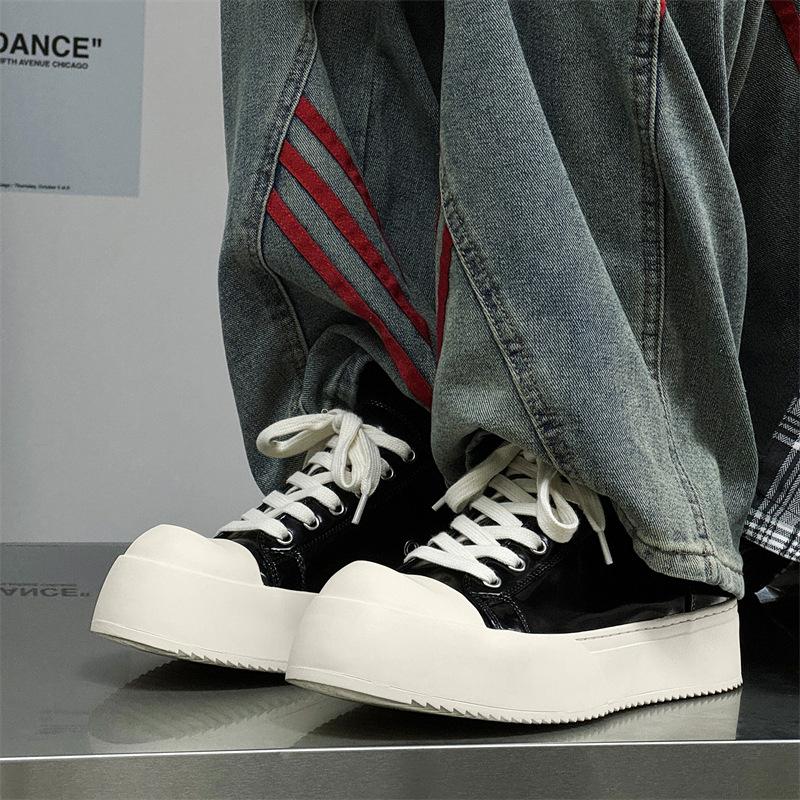 

Winter board shoes men s thick soles increase height couples with the same commuting big head derby shoes casual leather shoes 24326 patent leather-P 38