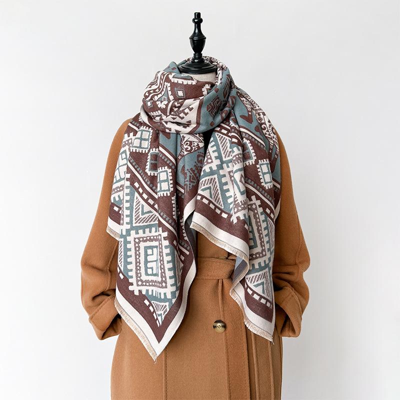 Travel Imitation Cashmere Ethnic Style Women'S Warm Scarf Cool Alpaca Print Fashionable And Elegant Shawl